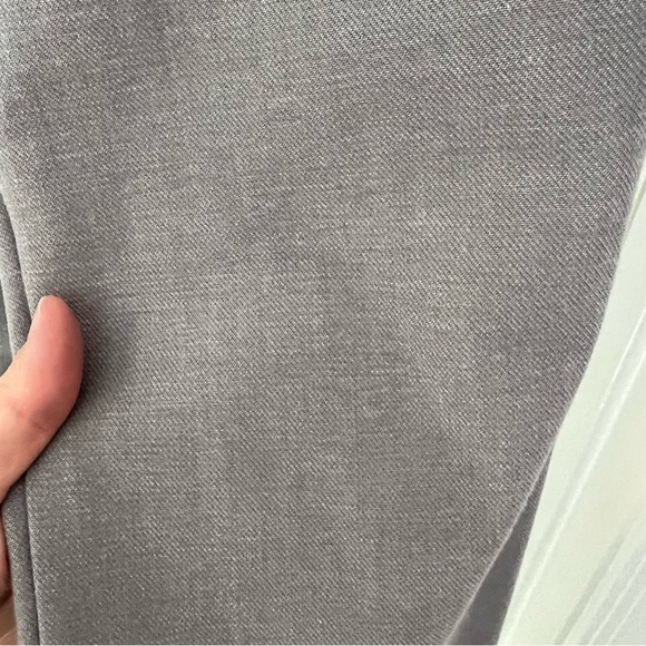 GUC Express Editor pants. Soft grey material. Size 0 - Picture 2 of 5